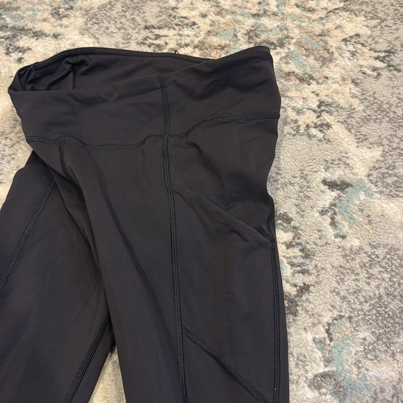 Lululemon Black Speed Tight Leggings - Picture 3 of 13